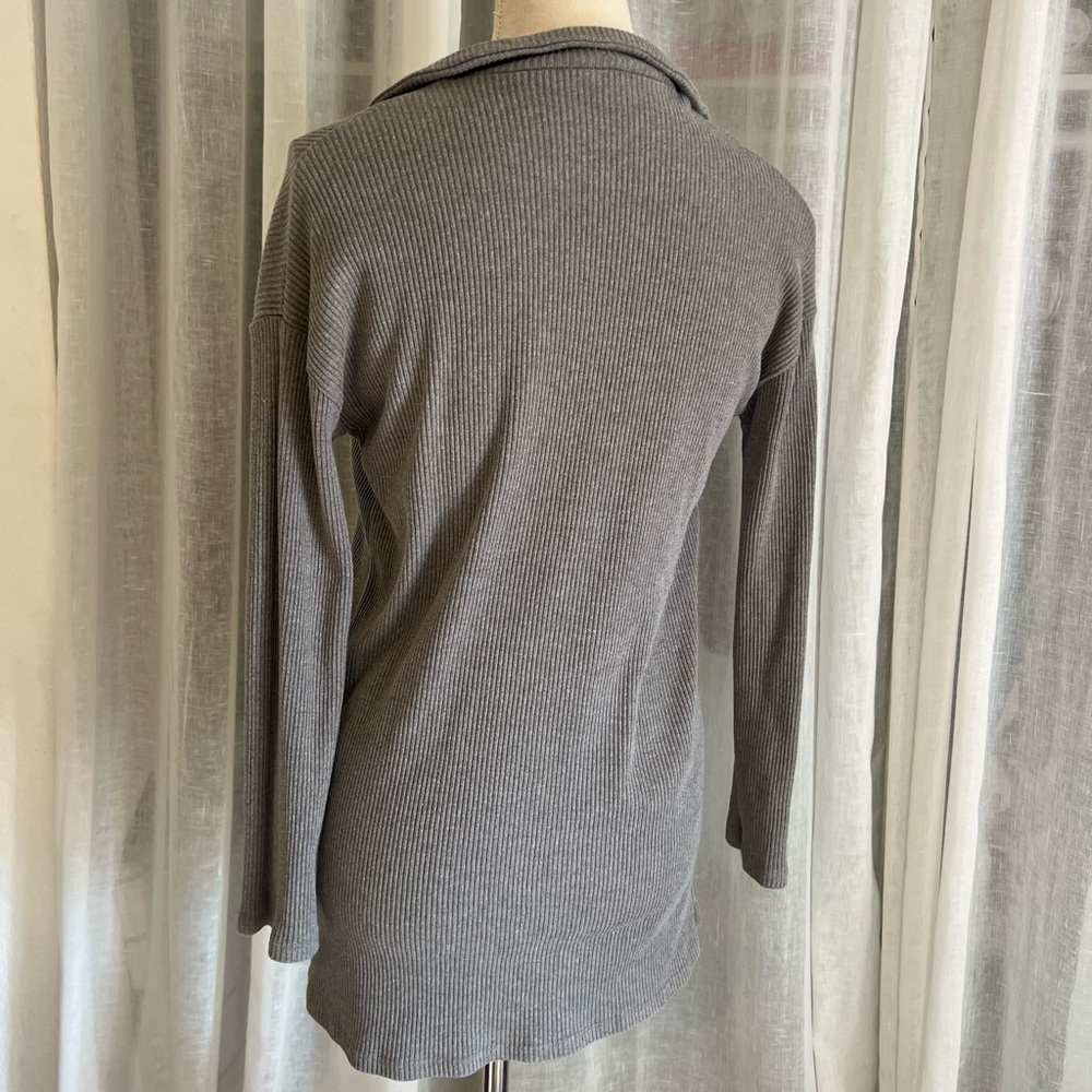 PrettyLittleThing Charcoal Ribbed Tunic - Picture 2 of 3